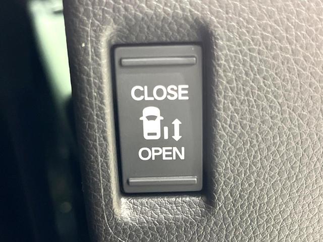 ステップワゴン ｅ：ＨＥＶスパーダ　登録済未使用車　両側電動ドア　ＢＳＭ　衝突軽減　電動リアゲート　シートヒーター　ハーフレザーシート　コーナーセンサー　スマートキー　ＬＥＤヘッド　純正１６インチアルミ　車線逸脱警報　オートライト（28枚目）