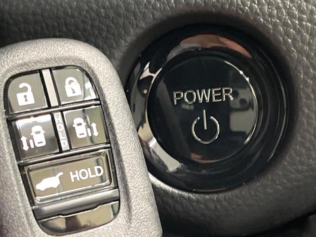 ステップワゴン ｅ：ＨＥＶスパーダ　登録済未使用車　両側電動ドア　ＢＳＭ　衝突軽減　電動リアゲート　シートヒーター　ハーフレザーシート　コーナーセンサー　スマートキー　ＬＥＤヘッド　純正１６インチアルミ　車線逸脱警報　オートライト（53枚目）