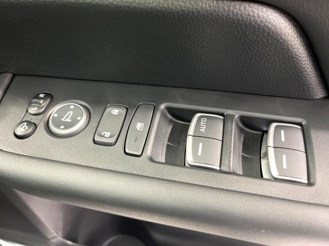 ステップワゴン ｅ：ＨＥＶスパーダ　登録済未使用車　両側電動ドア　ＢＳＭ　衝突軽減　電動リアゲート　シートヒーター　ハーフレザーシート　コーナーセンサー　スマートキー　ＬＥＤヘッド　純正１６インチアルミ　車線逸脱警報　オートライト（57枚目）