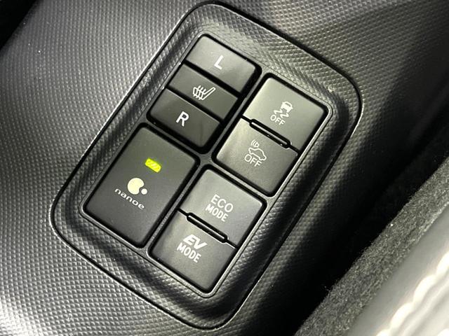 アクア Ｘ－アーバン　純正ナビ　バックカメラ　ＥＴＣ　ドラレコ　衝突軽減　ＬＥＤヘッド　フルセグ　Ｂｌｕｅｔｏｏｔｈ　シートヒーター　ハーフレザーシート　オートエアコン　スマートキー　電動格納ミラー（8枚目）