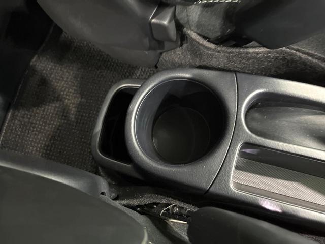 アクア Ｘ－アーバン　純正ナビ　バックカメラ　ＥＴＣ　ドラレコ　衝突軽減　ＬＥＤヘッド　フルセグ　Ｂｌｕｅｔｏｏｔｈ　シートヒーター　ハーフレザーシート　オートエアコン　スマートキー　電動格納ミラー（32枚目）