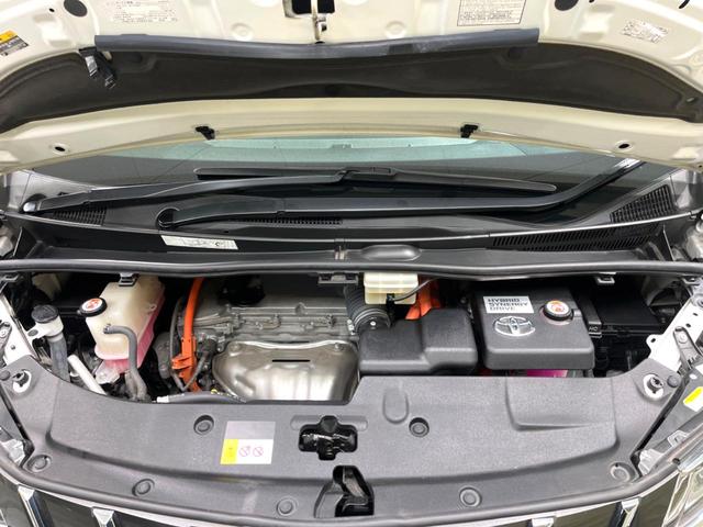 アルファードハイブリッド ＳＲ　Ｃパッケージ　ＴＲＤエアロ　サンルーフ　純正９インチＤＡ　バックカメラ　後席モニター　ナビキット　４ＷＤ　三眼ＬＥＤヘッド　ドラレコ　ＥＴＣ　両側電動　ベンチレーション　パワーシート　合皮レザー　パワーバックドア（19枚目）