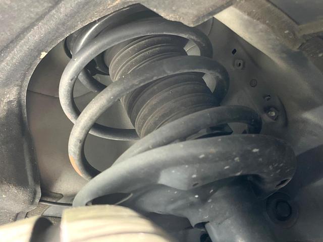 アルファードハイブリッド ＳＲ　Ｃパッケージ　ＴＲＤエアロ　サンルーフ　純正９インチＤＡ　バックカメラ　後席モニター　ナビキット　４ＷＤ　三眼ＬＥＤヘッド　ドラレコ　ＥＴＣ　両側電動　ベンチレーション　パワーシート　合皮レザー　パワーバックドア（20枚目）