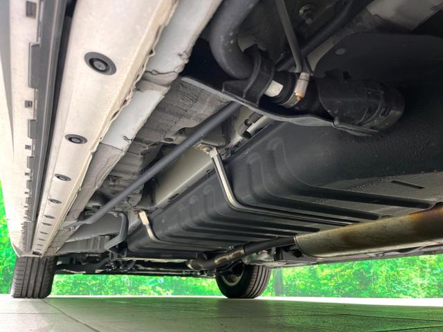 アルファードハイブリッド ＳＲ　Ｃパッケージ　ＴＲＤエアロ　サンルーフ　純正９インチＤＡ　バックカメラ　後席モニター　ナビキット　４ＷＤ　三眼ＬＥＤヘッド　ドラレコ　ＥＴＣ　両側電動　ベンチレーション　パワーシート　合皮レザー　パワーバックドア（29枚目）