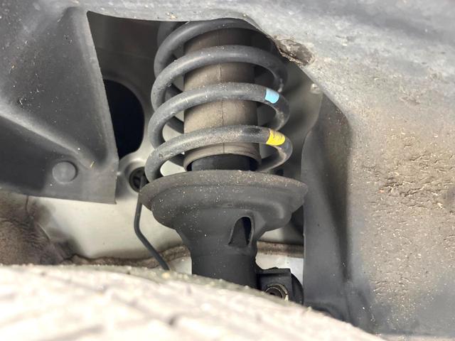 Ｎ－ＢＯＸカスタム Ｇ　ＳＳパッケージ　ナビ　両側電動スライド　ＥＴＣ　ＨＩＤヘッド　スマートキー　オートエアコン　純正１４インチアルミホイール　ステアリングリモコン　電動格納ミラー（20枚目）