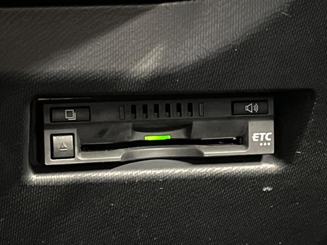 アクア Ｇソフトレザーセレクション　純正ナビ　バックカメラ　衝突軽減　ドラレコ　フルセグ　ＥＴＣ　ＬＥＤヘッド　Ｂｌｕｅｔｏｏｔｈ　ハーフレザー　シートヒーター　クルーズコントロール　　スマートキー　電動格納ミラー（6枚目）