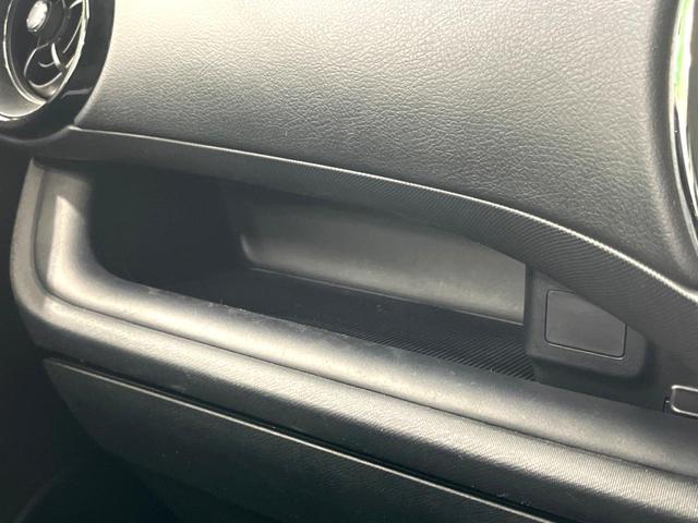 アクア Ｇソフトレザーセレクション　純正ナビ　バックカメラ　衝突軽減　ドラレコ　フルセグ　ＥＴＣ　ＬＥＤヘッド　Ｂｌｕｅｔｏｏｔｈ　ハーフレザー　シートヒーター　クルーズコントロール　　スマートキー　電動格納ミラー（33枚目）