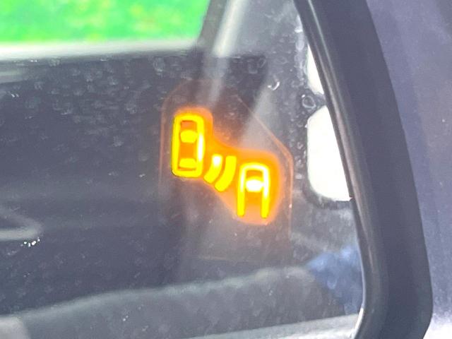 �y�u���C���h�X�|�b�g���j�^�[�z���s���A�h�A�~���[�̎��p�ɂȂ�₷���ӏ��Ɍ㑱�Ԃ��ڋ߂���ƃT�C�h�~���[�̃����Y�Ɍx����\���I�h���C�o�[�ɒ��ӊ��N�����Ă���܂��B