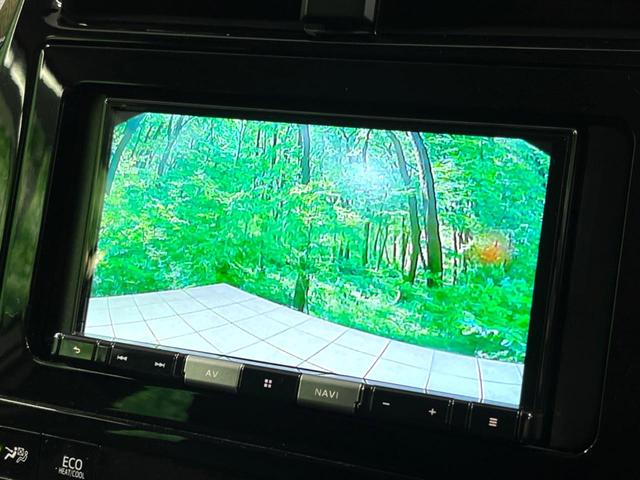 プリウス Ｓ　後期　ナビ　バックカメラ　衝突軽減　レーダークルーズ　ドラレコ　ＥＴＣ　ＬＥＤヘッド　クリアランスソナー（4枚目）