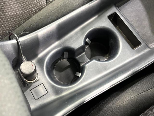 プリウス Ｓ　後期　ナビ　バックカメラ　衝突軽減　レーダークルーズ　ドラレコ　ＥＴＣ　ＬＥＤヘッド　クリアランスソナー（40枚目）