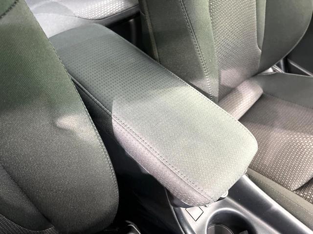 プリウス Ｓ　後期　ナビ　バックカメラ　衝突軽減　レーダークルーズ　ドラレコ　ＥＴＣ　ＬＥＤヘッド　クリアランスソナー（41枚目）