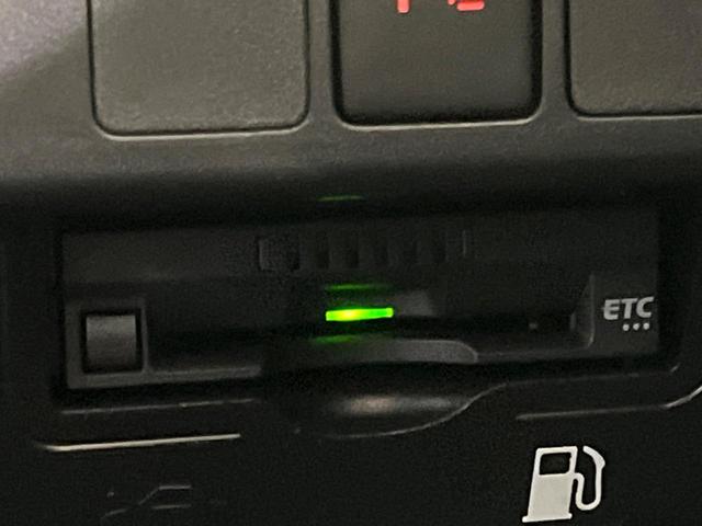 ルーミー カスタムＧ　両側電動ドア　全周囲カメラ　衝突被害軽減システム　レーダークルーズ　禁煙車　コーナーセンサー　スマートキー　ＬＥＤヘッド　ビルトインＥＴＣ　純正１４インチアルミ　車線逸脱警報　オートライト（8枚目）