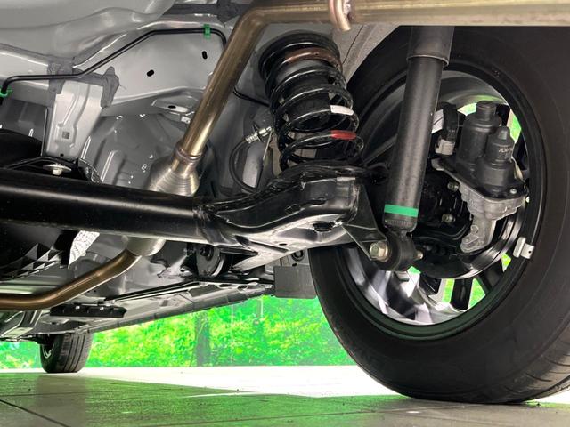 ルーミー カスタムＧ　両側電動ドア　全周囲カメラ　衝突被害軽減システム　レーダークルーズ　禁煙車　コーナーセンサー　スマートキー　ＬＥＤヘッド　ビルトインＥＴＣ　純正１４インチアルミ　車線逸脱警報　オートライト（26枚目）