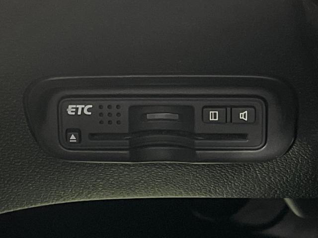 ヴェゼル ハイブリッドＸ　メーカーナビ　バックカメラ　衝突軽減　ＥＴＣ　ドラレコ　ＬＥＤヘッド　クルーズコントロール　フルセグ　Ｂｌｕｅｔｏｏｔｈ　電子パーキング　オートホールド　スマートキー　電動格納ミラー（6枚目）