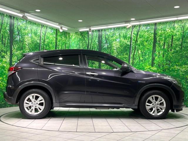 ヴェゼル ハイブリッドＸ　メーカーナビ　バックカメラ　衝突軽減　ＥＴＣ　ドラレコ　ＬＥＤヘッド　クルーズコントロール　フルセグ　Ｂｌｕｅｔｏｏｔｈ　電子パーキング　オートホールド　スマートキー　電動格納ミラー（25枚目）