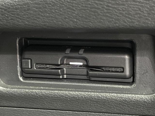 デリカミニ Ｔ　プレミアム　純正９インチナビ　全周囲カメラ　マイパイロット　デジタルインナーミラー　ハーフレザーシート　ルーフレール　電子パーキング　両側電動スライド　ドラレコ　ＥＴＣ　シートヒーター　ＬＥＤヘッド（8枚目）