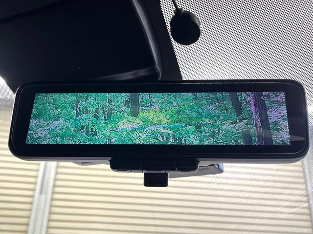 �y�C���e���W�F���g���[���~���[�z��Ȃ̑傫�ȉו��⓯��҂Ō�����m�F���Â炢���ł����S�I�J�������B�e�����ԗ�����̉f�������[���~���[���ɕ\���B�N���A�Ȏ��E�ŏ󋵂̊m�F���\�ł��I