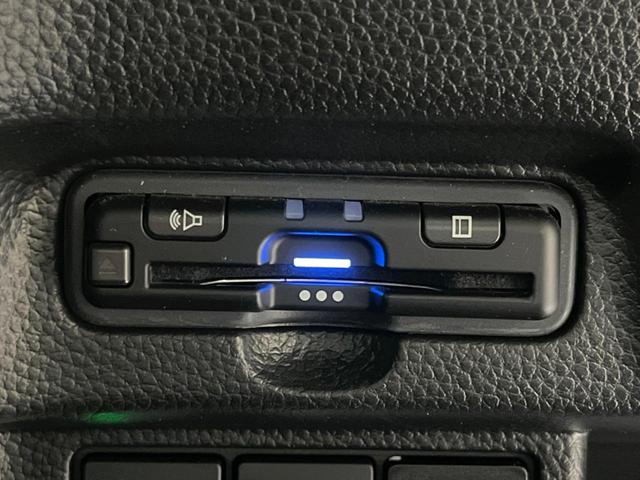 Ｎ－ＢＯＸカスタム Ｌターボ　純正９インチナビ　両側電動スライド　バックカメラ　ターボ　ドラレコ　ＥＴＣ　レーダークルーズ　フルセグ　電子パーキング　Ｂｌｕｅｔｏｏｔｈ　ハーフレザーシート　スマートキー　ＬＥＤヘッド（7枚目）