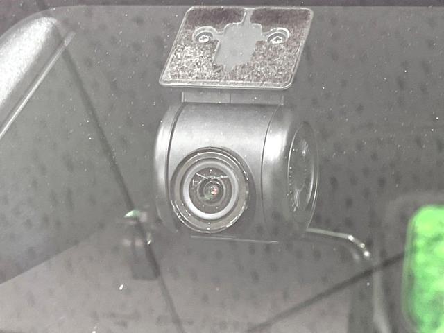 タフト G ガラスルーフ 純正SDナビ バックカメラ 衝突被害軽減システム 禁煙車 ドラレコ コーナーセンサー スマートキー LEDヘッド ルーフレール ETC 純正15インチアルミ 車線逸脱警報 オートライト(6枚目)