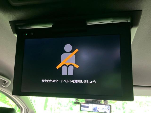 ノア ハイブリッドＳｉ　ダブルバイビーＩＩＩ　後期　７人　純正１０インチナビ　後席モニター　バックカメラ　両側電動スライド　デジタルインナーミラー　ＥＴＣ　ドラレコ　衝突軽減　ハーフレザーシート　ＬＥＤヘッド　Ｂｌｕｅｔｏｏｔｈ　スマートキー（4枚目）