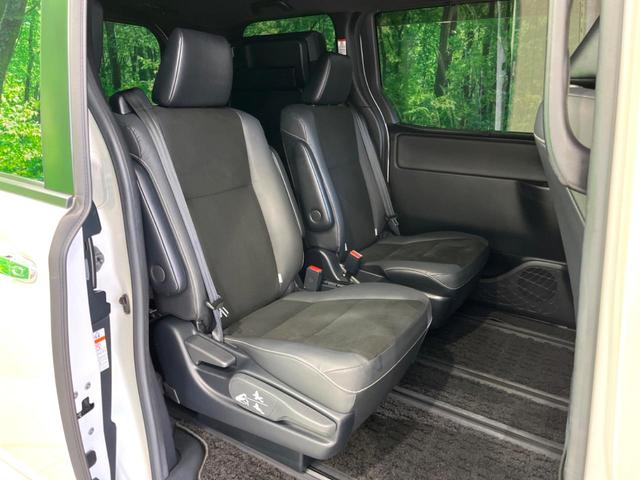 ノア ハイブリッドＳｉ　ダブルバイビーＩＩＩ　後期　７人　純正１０インチナビ　後席モニター　バックカメラ　両側電動スライド　デジタルインナーミラー　ＥＴＣ　ドラレコ　衝突軽減　ハーフレザーシート　ＬＥＤヘッド　Ｂｌｕｅｔｏｏｔｈ　スマートキー（12枚目）