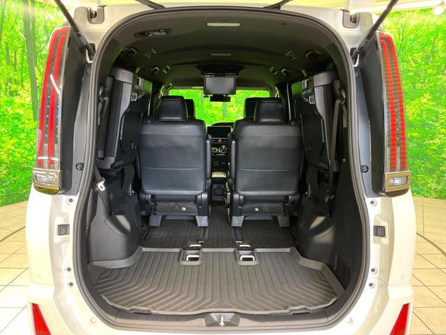 ノア ハイブリッドＳｉ　ダブルバイビーＩＩＩ　後期　７人　純正１０インチナビ　後席モニター　バックカメラ　両側電動スライド　デジタルインナーミラー　ＥＴＣ　ドラレコ　衝突軽減　ハーフレザーシート　ＬＥＤヘッド　Ｂｌｕｅｔｏｏｔｈ　スマートキー（14枚目）