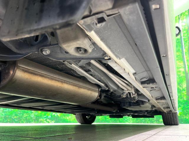 ノア ハイブリッドＳｉ　ダブルバイビーＩＩＩ　後期　７人　純正１０インチナビ　後席モニター　バックカメラ　両側電動スライド　デジタルインナーミラー　ＥＴＣ　ドラレコ　衝突軽減　ハーフレザーシート　ＬＥＤヘッド　Ｂｌｕｅｔｏｏｔｈ　スマートキー（27枚目）