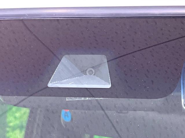 Ｎ－ＢＯＸカスタム Ｌ　純正８インチナビ　バックカメラ　両側電動スライド　衝突軽減　レーダークルーズ　ドラレコ　フルセグ　ＥＴＣ　シートヒーター　コーナーセンサー　ＬＥＤヘッド　スマートキー　電動格納ミラー（6枚目）