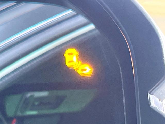 �y�u���C���h�X�|�b�g�C���t�H���[�V�����z���s���A�h�A�~���[�̎��p�ɂȂ�₷���ӏ��Ɍ㑱�Ԃ��ڋ߂���ƃT�C�h�~���[�t�߂Ɍx����\���A�h���C�o�[�ɒ��ӊ��N�����Ă���܂��B