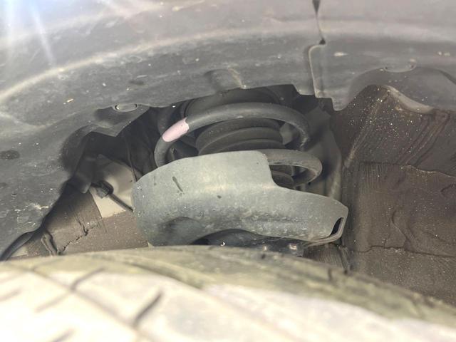 プリウス Ｚ　サンルーフ　エアロ　純正１２インチナビ　全周囲カメラ　デジタルインナーミラー　置くだけ充電　黒革シート　パワーシート　ＡＣ１００Ｖ　シートベンチレーション　パワーバックドア　ステアリンク（20枚目）