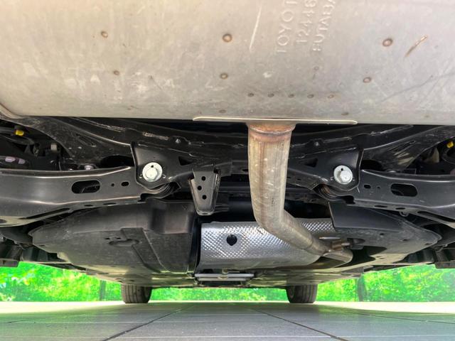 プリウス Ｚ　サンルーフ　エアロ　純正１２インチナビ　全周囲カメラ　デジタルインナーミラー　置くだけ充電　黒革シート　パワーシート　ＡＣ１００Ｖ　シートベンチレーション　パワーバックドア　ステアリンク（21枚目）