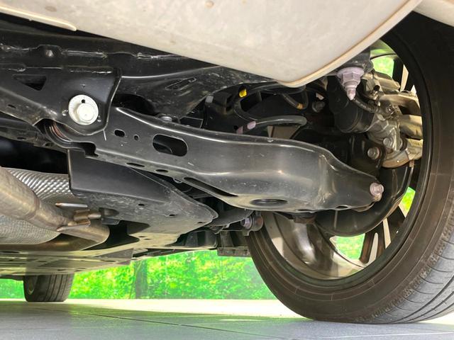 プリウス Ｚ　サンルーフ　エアロ　純正１２インチナビ　全周囲カメラ　デジタルインナーミラー　置くだけ充電　黒革シート　パワーシート　ＡＣ１００Ｖ　シートベンチレーション　パワーバックドア　ステアリンク（26枚目）