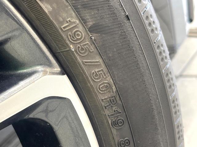 プリウス Ｚ　サンルーフ　エアロ　純正１２インチナビ　全周囲カメラ　デジタルインナーミラー　置くだけ充電　黒革シート　パワーシート　ＡＣ１００Ｖ　シートベンチレーション　パワーバックドア　ステアリンク（71枚目）