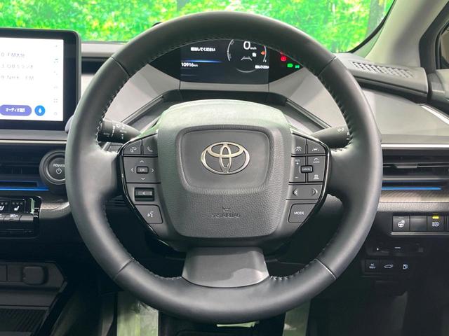 プリウス Ｚ　ガラスルーフ　純正１２インチＤＡ　全周囲カメラ　パワーシート　シートメモリー　パワーバックドア　フルセグ　ＥＴＣ　ベンチレーション　ステアリングヒーター　ＬＥＤヘッド　レーダークルーズ（12枚目）