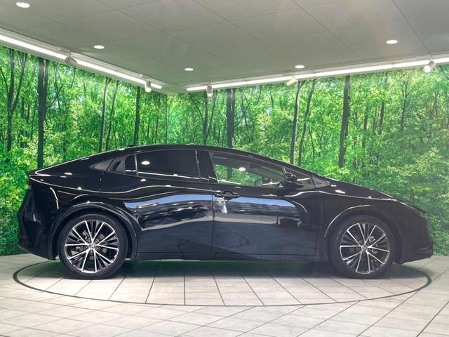 プリウス Ｚ　ガラスルーフ　純正１２インチＤＡ　全周囲カメラ　パワーシート　シートメモリー　パワーバックドア　フルセグ　ＥＴＣ　ベンチレーション　ステアリングヒーター　ＬＥＤヘッド　レーダークルーズ（26枚目）