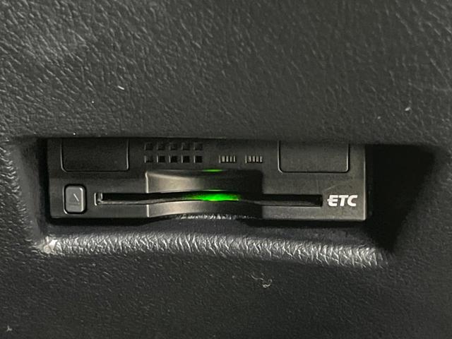 シエンタ Ｇ　両側電動ドア　純正ＳＤナビ　禁煙車　スマートキー　ＬＥＤヘッド　ビルトインＥＴＣ　純正１５インチアルミ　オートライト　オートエアコン　Ｂｌｕｅｔｏｏｔｈ　ＣＤ　ＤＶＤ再生　フルセグ（5枚目）