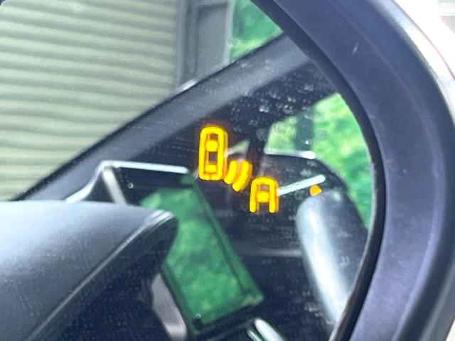 Ｃ－ＨＲ Ｇ　モード　ネロ　純正９インチナビ　バックカメラ　衝突軽減　レーダークルーズ　ＥＴＣ　ＢＳＭ　シートヒーター　スマートキー　オートエアコン　オートライト（8枚目）