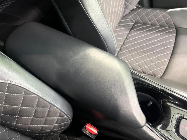 Ｃ－ＨＲ Ｇ　モード　ネロ　純正９インチナビ　バックカメラ　衝突軽減　レーダークルーズ　ＥＴＣ　ＢＳＭ　シートヒーター　スマートキー　オートエアコン　オートライト（42枚目）