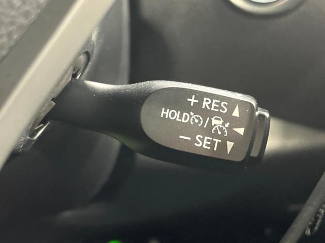 Ｃ－ＨＲ Ｇ　モード　ブルーノ　純正９インチナビ　バックカメラ　ハーフレザーシート　衝突軽減　ＢＳＭ　レーダークルーズ　ＥＴＣ　ドラレコ　フルセグ　シートヒーター　スマートキー　ＬＥＤヘッド　電動格納ミラー（8枚目）