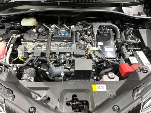 Ｃ－ＨＲ Ｇ　モード　ブルーノ　純正９インチナビ　バックカメラ　ハーフレザーシート　衝突軽減　ＢＳＭ　レーダークルーズ　ＥＴＣ　ドラレコ　フルセグ　シートヒーター　スマートキー　ＬＥＤヘッド　電動格納ミラー（19枚目）