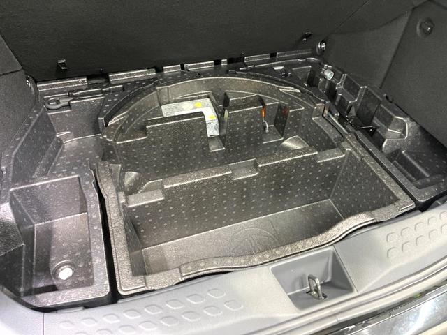 Ｃ－ＨＲ Ｇ　モード　ブルーノ　純正９インチナビ　バックカメラ　ハーフレザーシート　衝突軽減　ＢＳＭ　レーダークルーズ　ＥＴＣ　ドラレコ　フルセグ　シートヒーター　スマートキー　ＬＥＤヘッド　電動格納ミラー（31枚目）