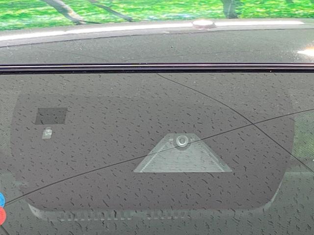 �y�X�}�[�g�V�e�B�u���[�L�T�|�[�g�z�ᑬ���s���ɑO���̎ԗ�����F�����A�Փ˂������Ȏ��͌x��ƃu���[�L�ŏՓˉ���Ɣ�Q�y�����A�V�X�g�B�����S�Ƀh���C�u�����y���݂��������܂��B