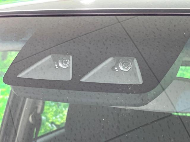 �y�X�}�[�g�A�V�X�g�z���s���ɑO���̎ԗ�����F�����A�Փ˂������Ȏ��͌x��ƃu���[�L�ŏՓˉ���Ɣ�Q�y�����A�V�X�g�B�����S�Ƀh���C�u�����y���݂��������܂��B