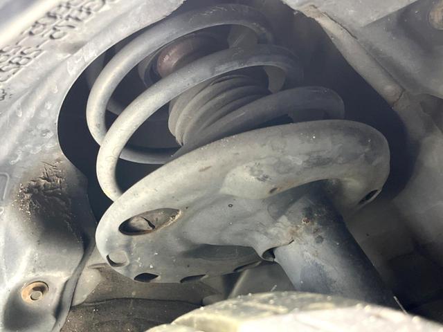 ヴォクシー ZS 純正9インチナビ 後席モニター 両側電動 バックカメラ フルセグ LEDヘッド Bluetooth ETC オートエアコン スマートキー 電動格納ミラー(20枚目)