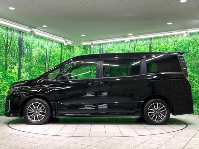 ヴォクシー ZS 純正9インチナビ 後席モニター 両側電動 バックカメラ フルセグ LEDヘッド Bluetooth ETC オートエアコン スマートキー 電動格納ミラー(23枚目)