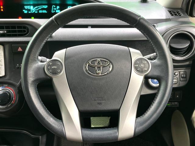 アクア Ｇ　純正ナビ　バックカメラ　ＥＴＣ　Ｂｌｕｅｔｏｏｔｈ　スマートキー　オートエアコン　純正１５インチアルミホイール　電動格納ミラー（12枚目）