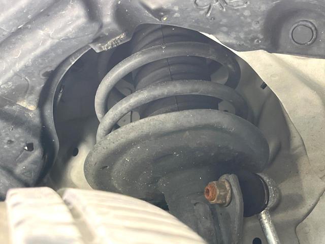 アクア Ｇ　純正ナビ　バックカメラ　ＥＴＣ　Ｂｌｕｅｔｏｏｔｈ　スマートキー　オートエアコン　純正１５インチアルミホイール　電動格納ミラー（20枚目）