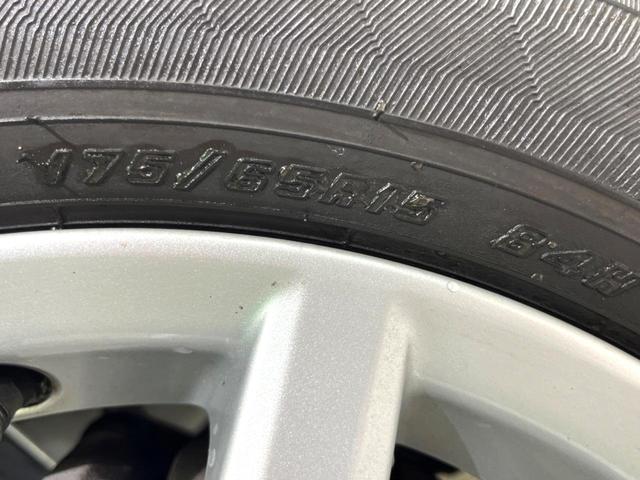 アクア Ｇ　純正ナビ　バックカメラ　ＥＴＣ　Ｂｌｕｅｔｏｏｔｈ　スマートキー　オートエアコン　純正１５インチアルミホイール　電動格納ミラー（50枚目）