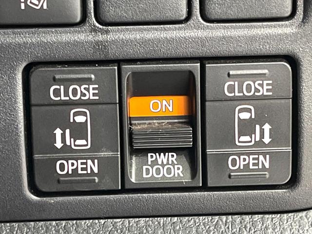 ヴォクシー ＺＳ　煌ＩＩＩ　後期　ＢＩＧ－Ｘ９インチナビ　後席モニター　バックカメラ　両側電動スライド　ＥＴＣ　ドラレコ　フルセグ　Ｂｌｕｅｔｏｏｔｈ　ハーフレザーシート　コーナーセンサー　ＬＥＤヘッド　スマートキー（6枚目）