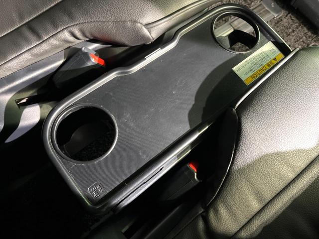 ヴォクシー ＺＳ　煌ＩＩＩ　後期　ＢＩＧ－Ｘ９インチナビ　後席モニター　バックカメラ　両側電動スライド　ＥＴＣ　ドラレコ　フルセグ　Ｂｌｕｅｔｏｏｔｈ　ハーフレザーシート　コーナーセンサー　ＬＥＤヘッド　スマートキー（40枚目）